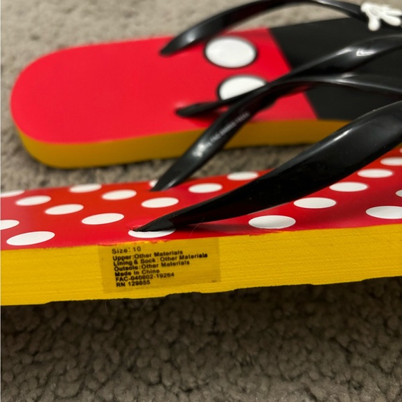 Disney Slippers Women size 10 - Picture 2 of 3